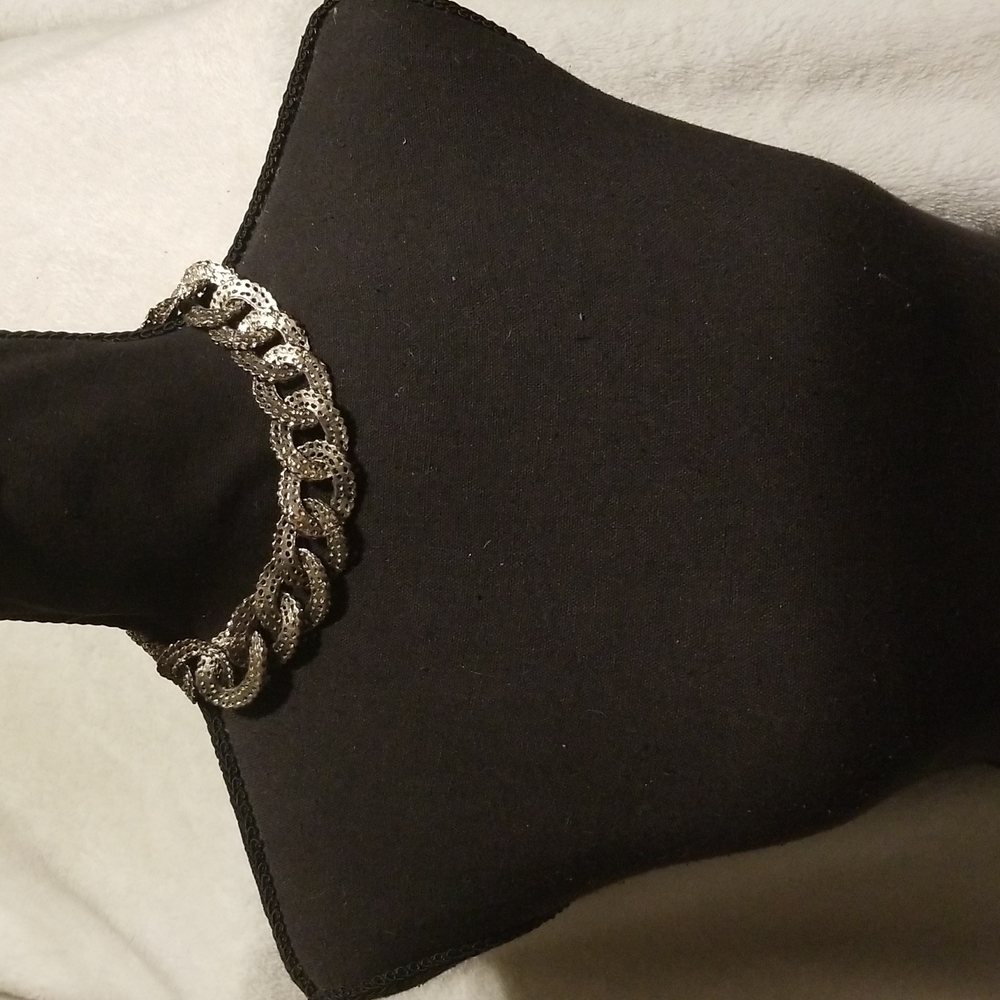 Chunky Metal Chain Choker Necklace - Picture 2 of 4